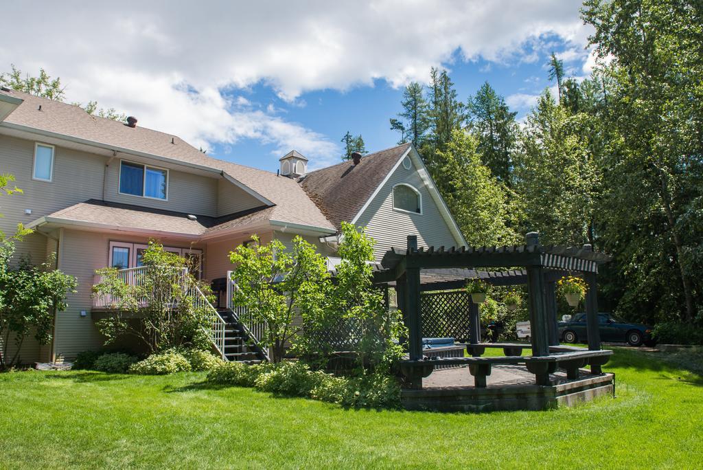 Silver Star Bed And Breakfast Vernon Exterior photo
